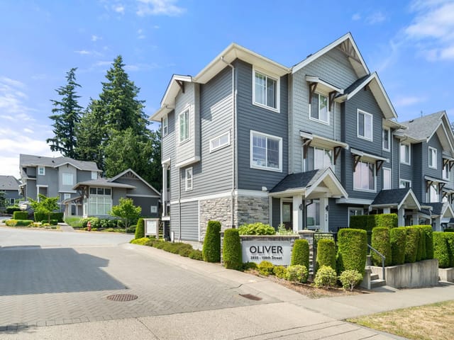 Townhouse for sale in Surrey, South Surrey White Rock, 23 2855 158 Street, 263185801 | Realtylink.org