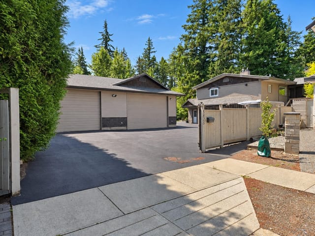 House for rent in Surrey, Surrey, 5825 135 Street, 263185988 | Realtylink.org