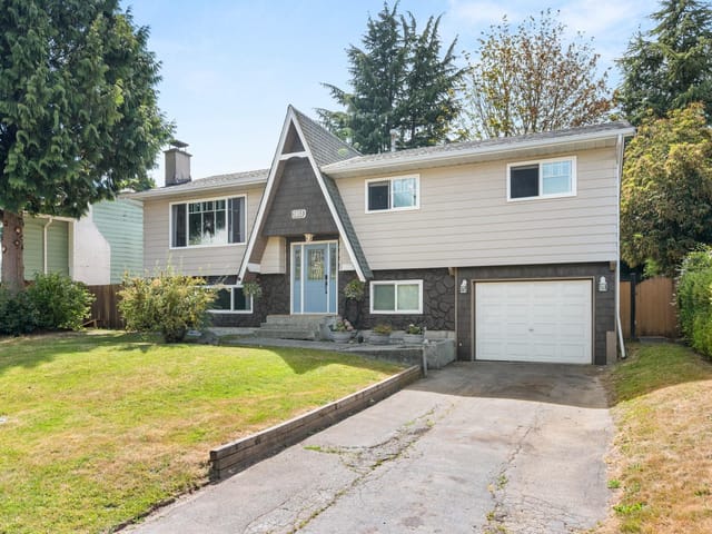 House for sale in Surrey, Cloverdale, 5933 Angus Place, 263186148 | Realtylink.org