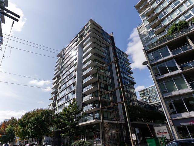 Apartment for sale in Vancouver, Vancouver West, 214 1783 Manitoba Street, 263186169 | Realtylink.org