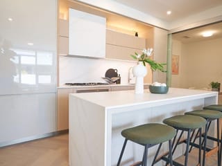 Apartment for sale in White Rock, South Surrey White Rock, 208 1342 Johnston Road, 263186186 | Realtylink.org