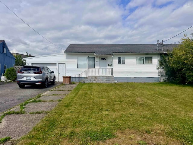1/2 Duplex for sale in Kitimat, Kitimat, 28 Lillooet Crescent, 263186245 | Realtylink.org
