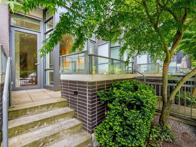 Townhouse for sale in Surrey, North Surrey, TH3 13438 Central Avenue, 263186246 | Realtylink.org