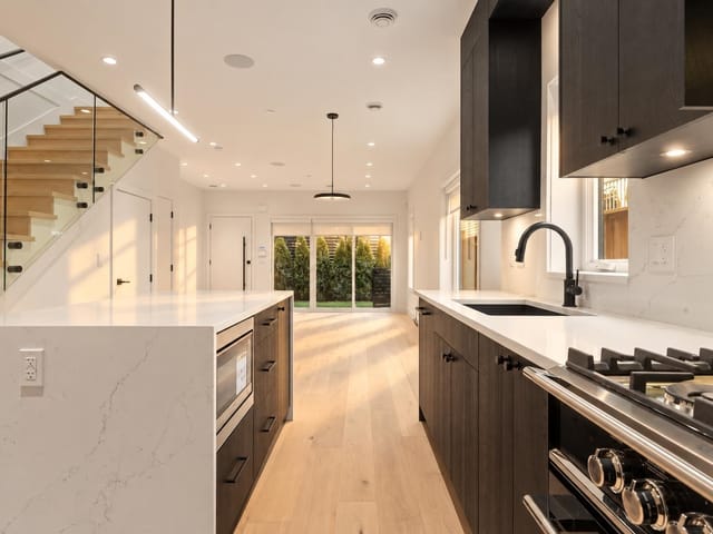 1/2 Duplex for sale in Vancouver, Vancouver East, 1 2539 Grant Street, 263186265 | Realtylink.org