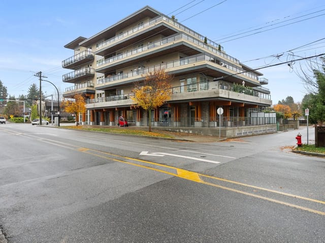 Apartment for sale in White Rock, South Surrey White Rock, 214 14022 North Bluff Road, 263186337 | Realtylink.org