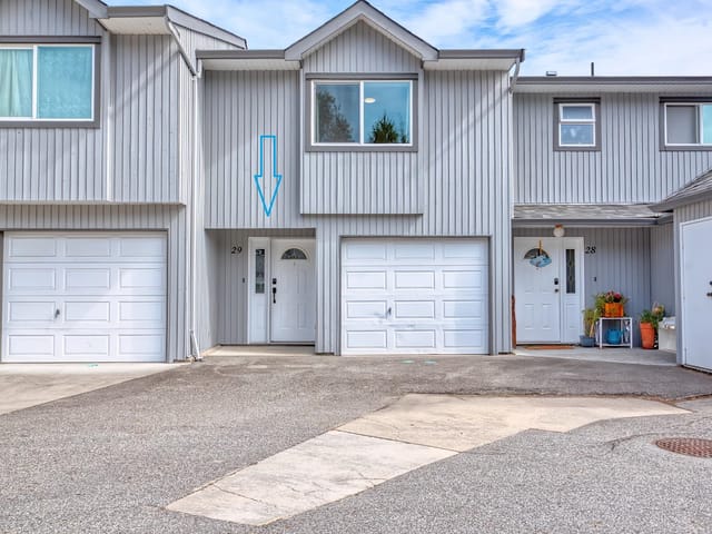 Townhouse for sale in Sechelt, Sunshine Coast, 29 5761 Wharf Avenue, 263186343 | Realtylink.org