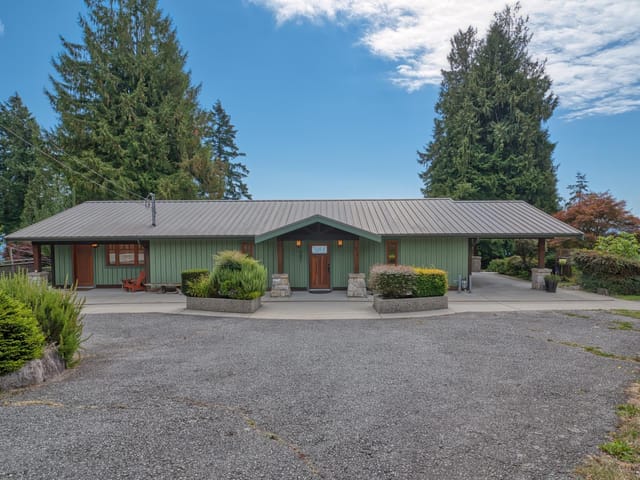 House for sale in Gibsons, Sunshine Coast, 987 Gower Point Road, 263186345 | Realtylink.org