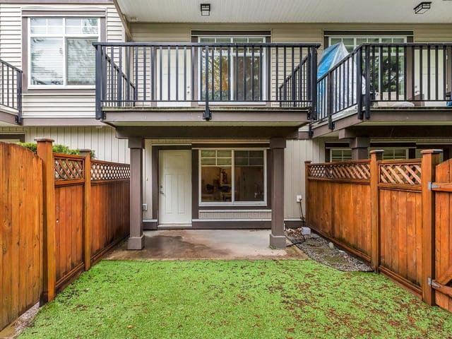 Townhouse for rent in Surrey, Cloverdale, 20 7090 180 Street, 263186398 | Realtylink.org