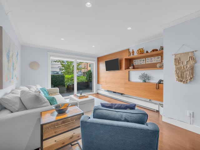 Apartment for sale in Vancouver, Vancouver West, 111 2040 Cornwall Avenue, 263186472 | Realtylink.org