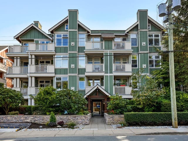 Apartment for sale in Surrey, South Surrey White Rock, 307 15350 16a Avenue Avenue, 263186515 | Realtylink.org