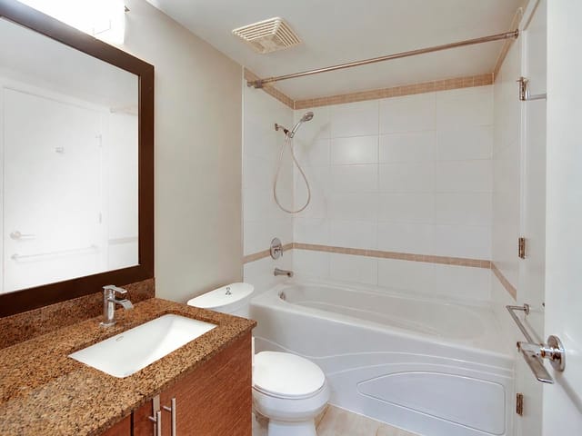 Apartment for sale in Richmond, Richmond, 205 14300 Riverport Way, 263186527 | Realtylink.org
