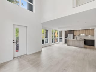 Apartment for sale in Surrey, Cloverdale, 102 6585 195a Street, 263186644 | Realtylink.org