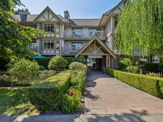 Apartment for sale in North Vancouver, North Vancouver, 304 2059 Chesterfield Avenue, 263186668 | Realtylink.org