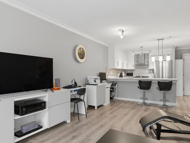 Apartment for sale in Surrey, Surrey, 320 12083 92a Avenue, 263186682 | Realtylink.org