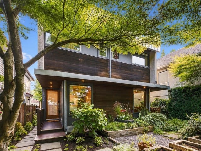 1/2 Duplex for sale in Vancouver, Vancouver East, 3008 Victoria Drive, 263186691 | Realtylink.org