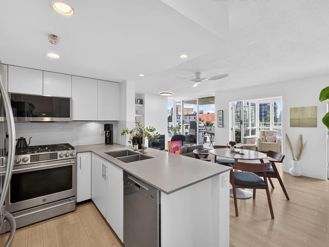Apartment for sale in Vancouver, Vancouver East, 502 120 Milross Avenue, 263186761 | Realtylink.org