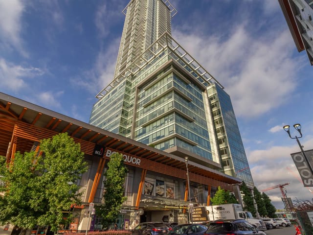Apartment for sale in Burnaby, Burnaby North, 2301 4485 Skyline Drive, 263186812 | Realtylink.org