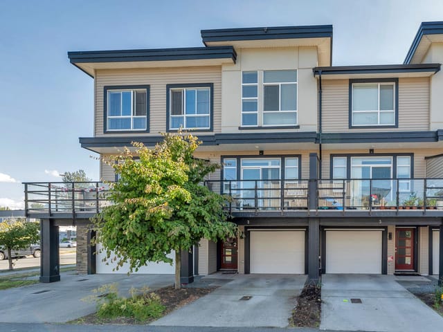 Townhouse for sale in Chilliwack, Chilliwack, 2 8413 Midtown Way, 263186826 | Realtylink.org