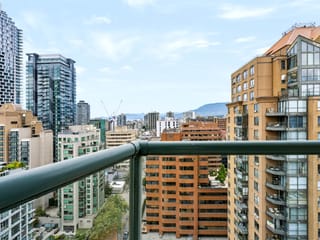 Apartment for sale in Vancouver, Vancouver West, 2401 1188 Howe Street, 263186868 | Realtylink.org