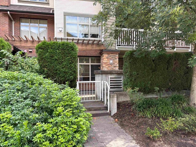 Apartment for sale in Surrey, Cloverdale, 101 6500 194 Street, 263186992 | Realtylink.org