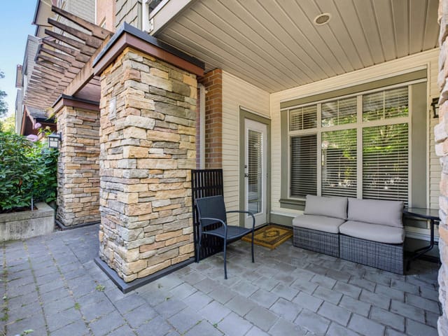Apartment for sale in Surrey, Cloverdale, 101 6500 194 Street, 263186992 | Realtylink.org