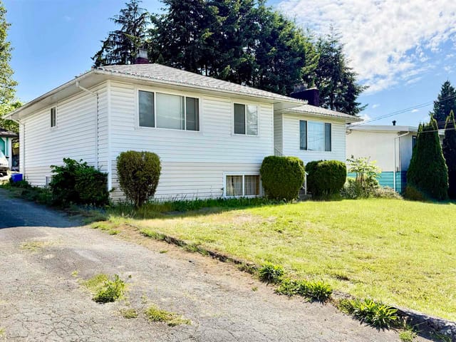 House for sale in Surrey, North Surrey, 13688 113 Avenue, 263186998 | Realtylink.org