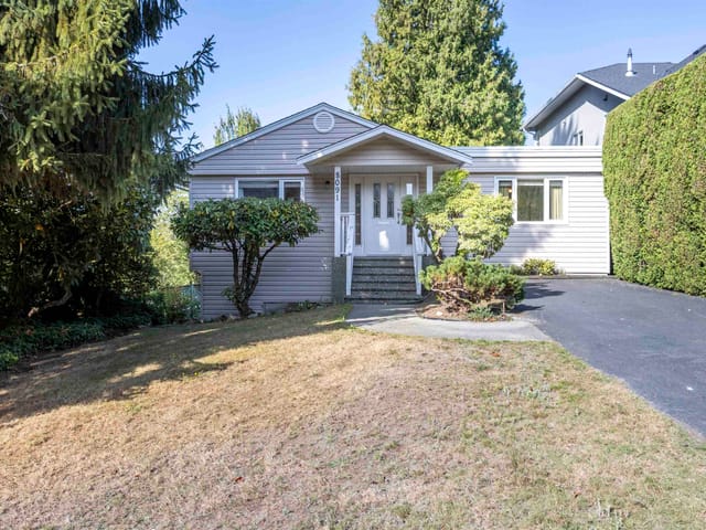 House for sale in Burnaby, Burnaby South, 8091 Bradley Avenue, 263187068 | Realtylink.org
