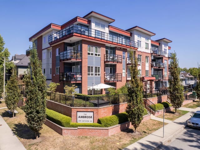 Apartment for sale in Port Coquitlam, Port Coquitlam, 401 2389 Hawthorne Avenue, 263187109 | Realtylink.org