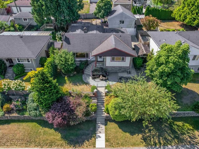 House for rent in Burnaby, Burnaby South, 4116 Gilpin Crescent, 263187110 | Realtylink.org