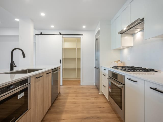 Apartment for sale in Abbotsford, Abbotsford, 308 33160 Plaxton Crescent, 263187282 | Realtylink.org