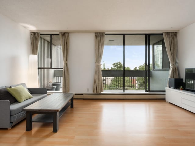 Apartment for sale in Burnaby, Burnaby South, 704 6689 Willingdon Avenue, 263187289 | Realtylink.org
