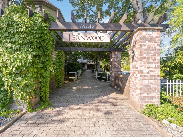 Apartment for sale in Surrey, Surrey, 105 16137 83 Avenue, 263187491 | Realtylink.org