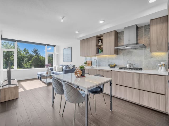 Apartment for sale in Richmond, Richmond, 617 8800 Hazelbridge Way, 263187524 | Realtylink.org