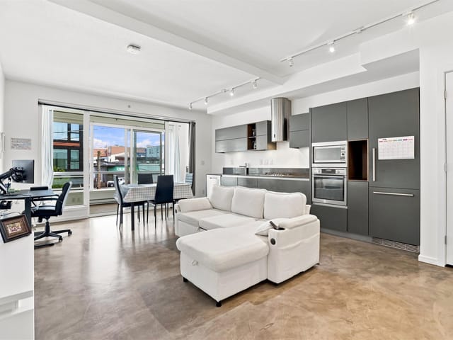Apartment for sale in Vancouver, Vancouver East, 209 133 E 8th Avenue, 263187545 | Realtylink.org