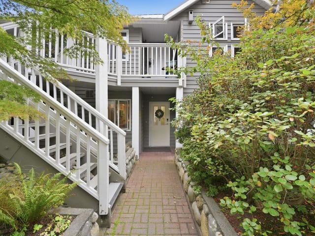 Apartment for sale in North Vancouver, North Vancouver, 102 1538 Bowser Avenue, 263187599 | Realtylink.org