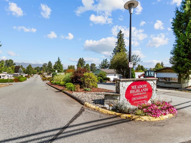 Manufactured Home for sale in Pitt Meadows, Pitt Meadows, 18 11876 Poplar Drive, 263187623 | Realtylink.org