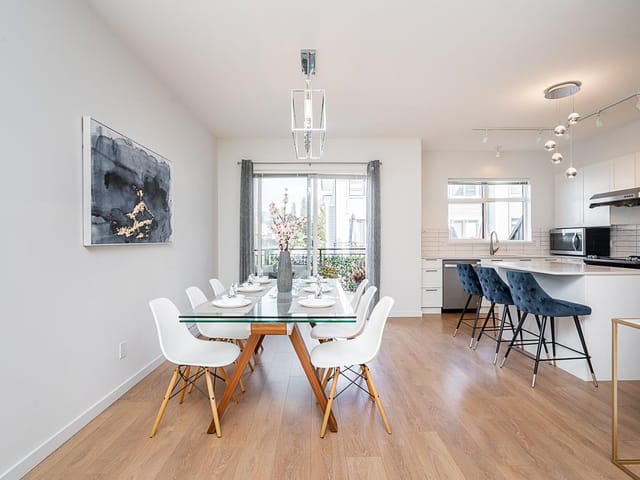 Townhouse for sale in Surrey, Cloverdale, 2004 18505 Laurensen Place, 263187658 | Realtylink.org
