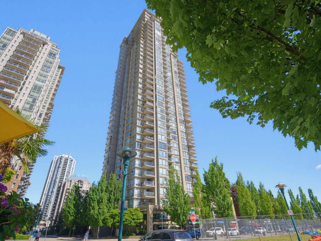 Apartment for sale in Coquitlam, Coquitlam, 2307 2980 Atlantic Avenue, 263187659 | Realtylink.org