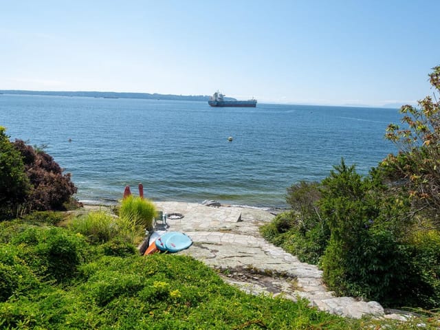 House for sale in West Vancouver, West Vancouver, 4052 Marine Drive, 263187679 | Realtylink.org