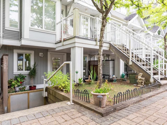 Townhouse for sale in Burnaby, Burnaby East, 22 7370 Stride Avenue, 263187729 | Realtylink.org