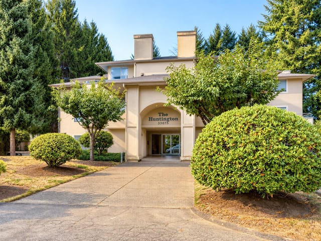 Apartment for sale in Abbotsford, Abbotsford, 206 33675 Marshall Road, 263187782 | Realtylink.org