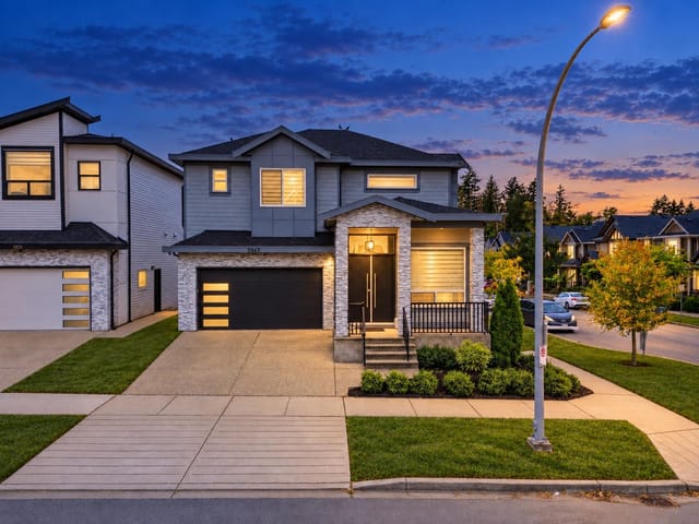 House for sale in Surrey, Surrey, 5947 140b Street, 263187893 | Realtylink.org