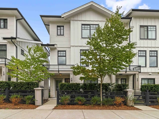 Townhouse for sale in Surrey, South Surrey White Rock, 16 16467 23a Avenue, 263187917 | Realtylink.org