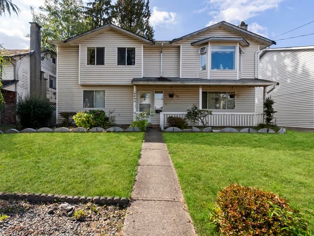 House for sale in Surrey, Surrey, 8825 160 Street, 263187996 | Realtylink.org