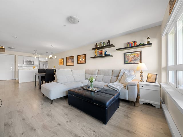 Apartment for sale in Delta, Ladner, 208 4815 55b Street, 263188126 | Realtylink.org