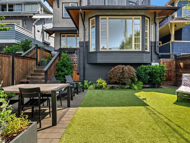 1/2 Duplex for sale in Vancouver, Vancouver West, 3261 W 2nd Avenue, 263188176 | Realtylink.org