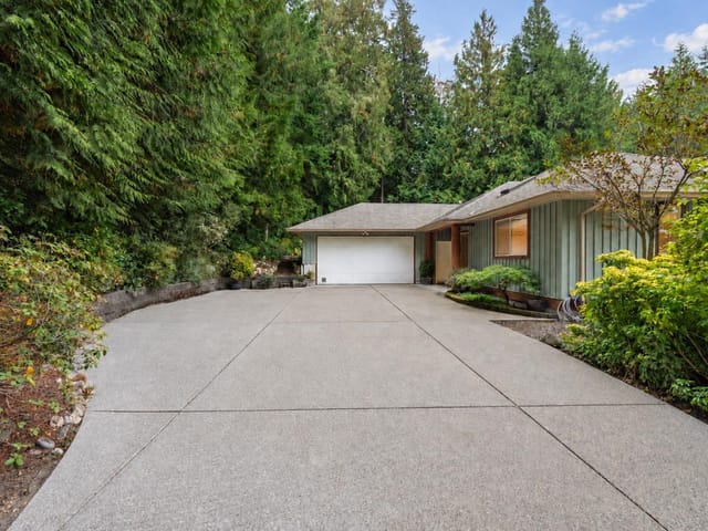 House for sale in Gibsons, Sunshine Coast, 1305 Gower Point Road, 263188192 | Realtylink.org
