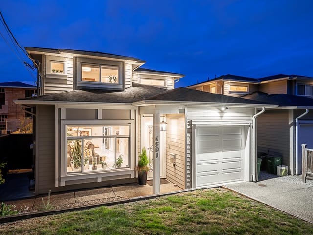 1/2 Duplex for sale in Burnaby, Burnaby South, 4591 Grassmere Street, 263188215 | Realtylink.org