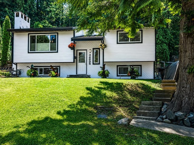 House for sale in Abbotsford, Abbotsford, 34898 Laburnum Avenue, 263188297 | Realtylink.org
