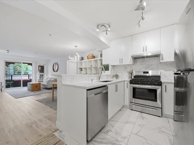Apartment for sale in Coquitlam, Coquitlam, 310 2966 Silver Springs Boulevard, 263188315 | Realtylink.org
